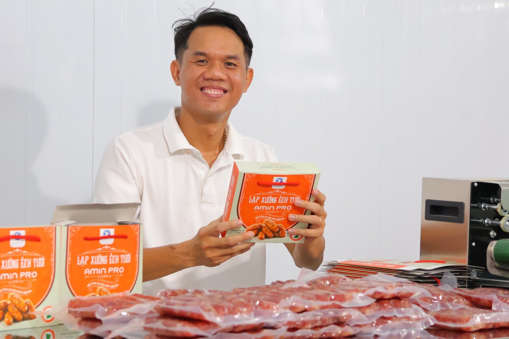  Lạp xưởng ếch tươi Amin Pro 