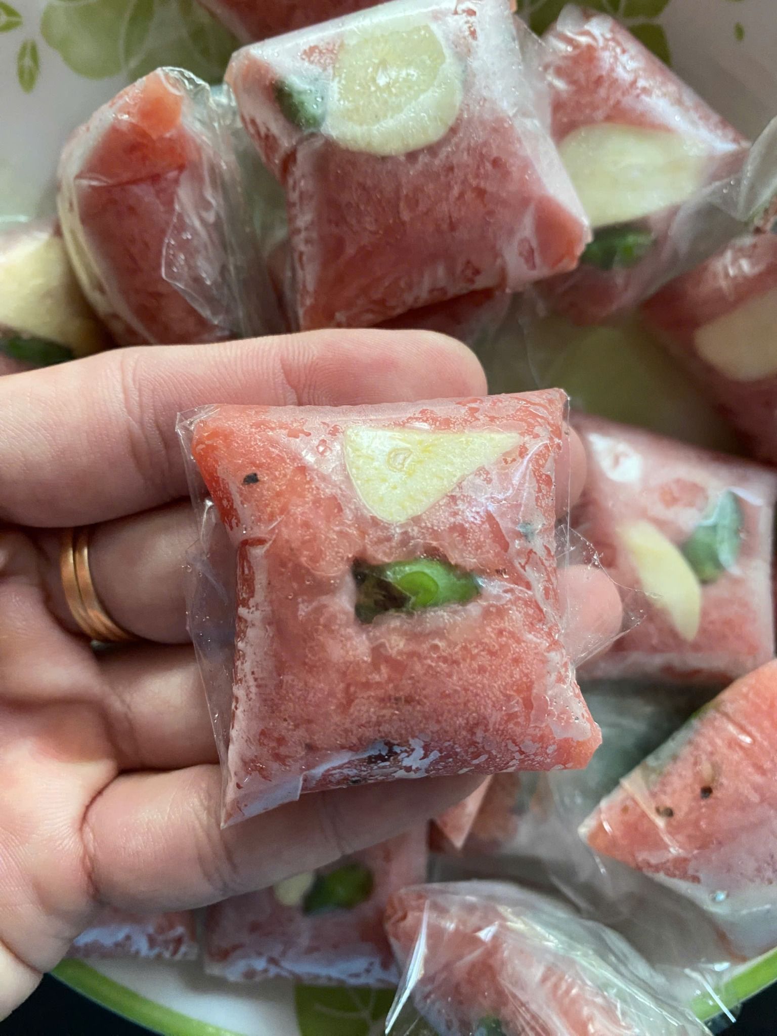  Nem chua tỏi ớt 