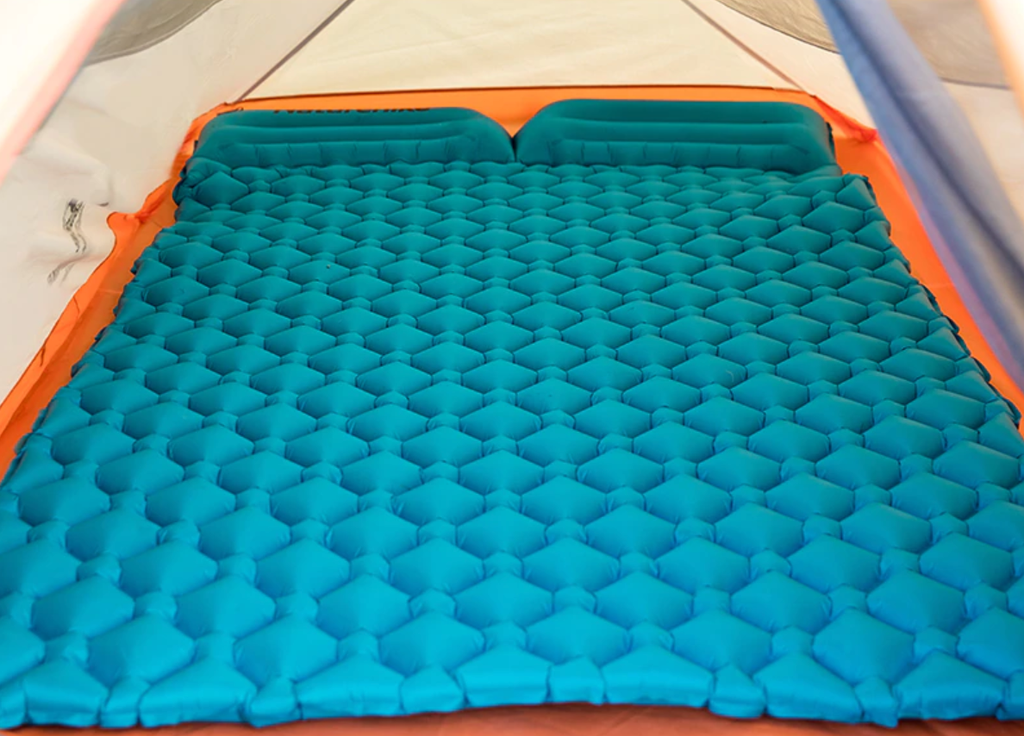 Đệm bơm hơi có gối, chống nước cho 2 - 3 người NatureHike NH17Q020-D