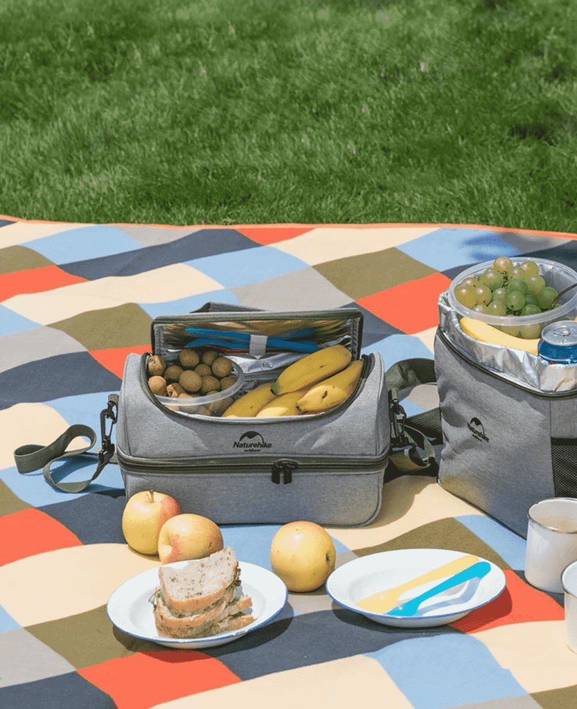 Thảm picnic, dã ngoại gấp gọn, chống nước NatureHike NH17Y020-L
