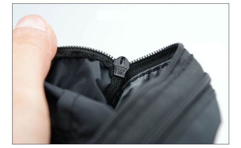 Túi đeo hông Nam, Nữ đựng Hộ chiếu, Đồ cá nhân NatureHike NH15Y005-B
