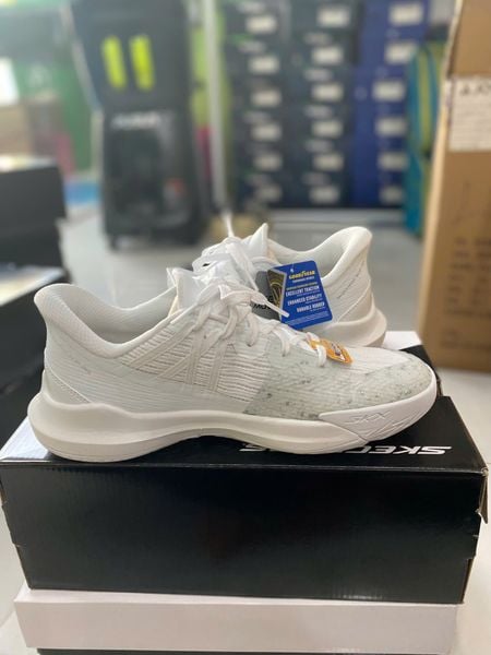  Giày Skechers Baseline Bully Trắng 