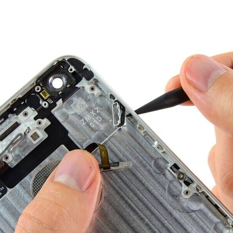  Thay dây cụm nút nguồn iPhone 6s Plus 