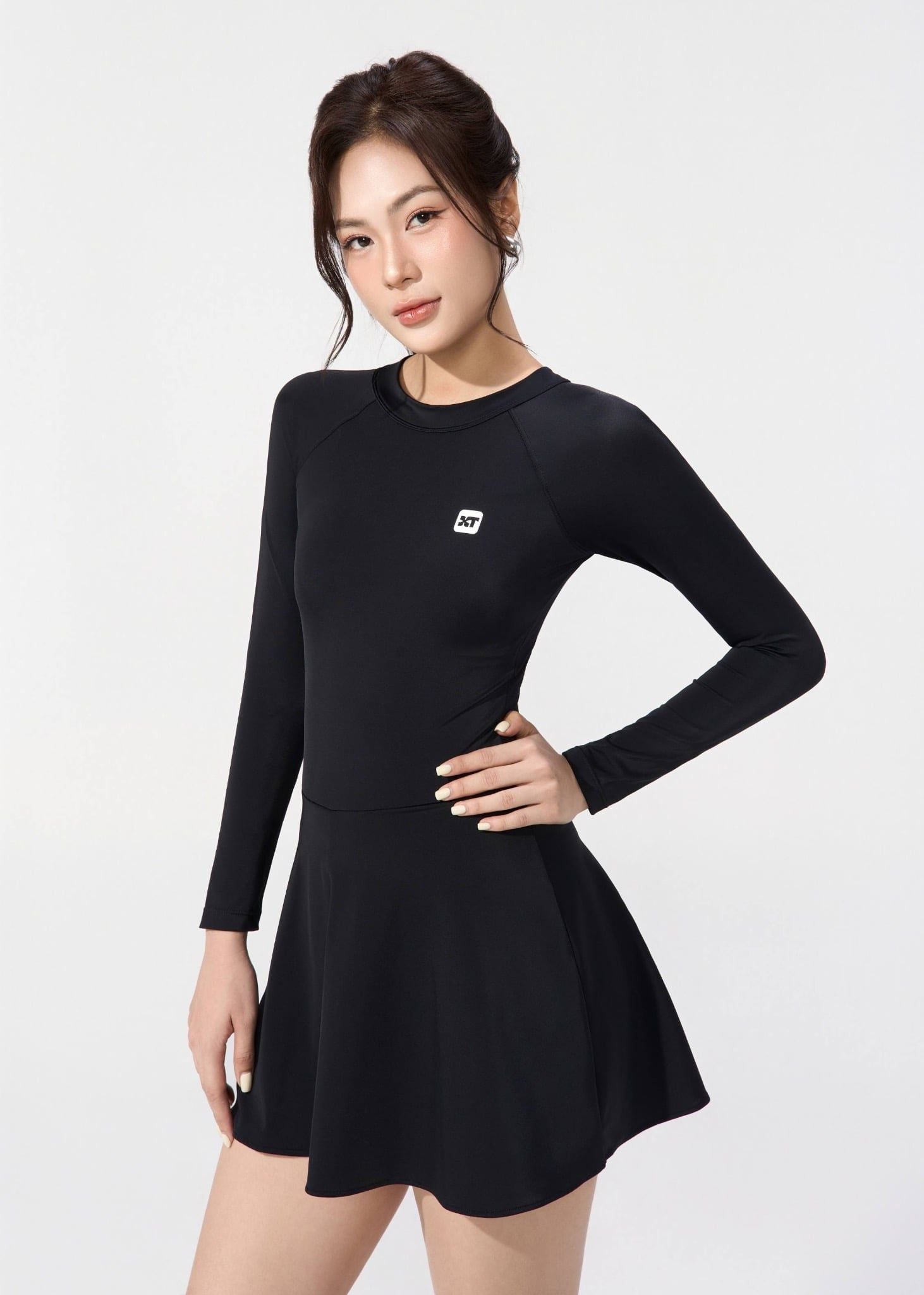  ĐỒ BƠI NỮ XUÂN THU SWIM MỘT MẢNH DÁNG VÁY TAY DÀI CHỐNG NẮNG VK52 