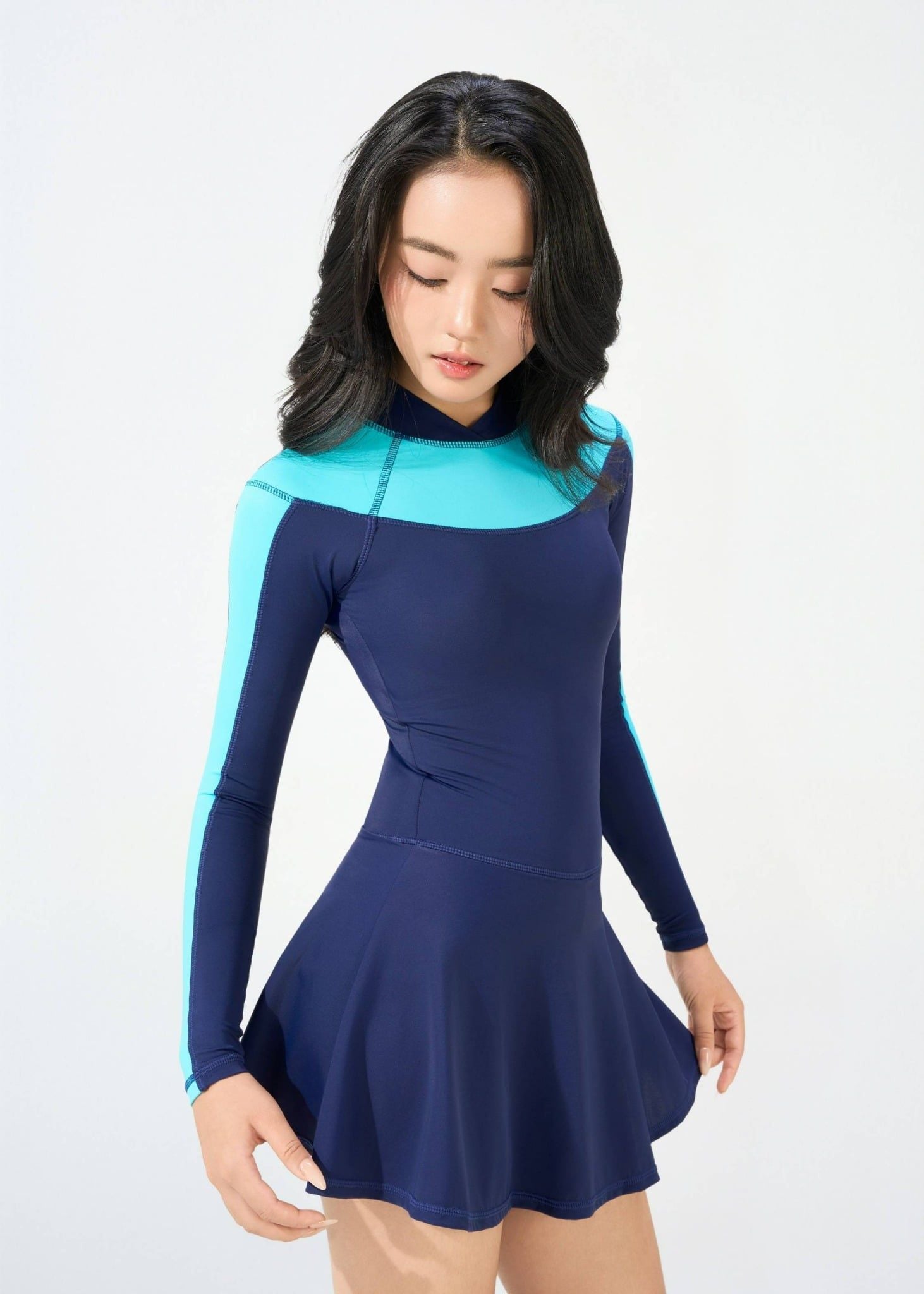  ĐỒ BƠI NỮ XUÂN THU SWIM MỘT MẢNH DÁNG VÁY TAY DÀI CHỐNG NẮNG TÔN DÁNG VK60 