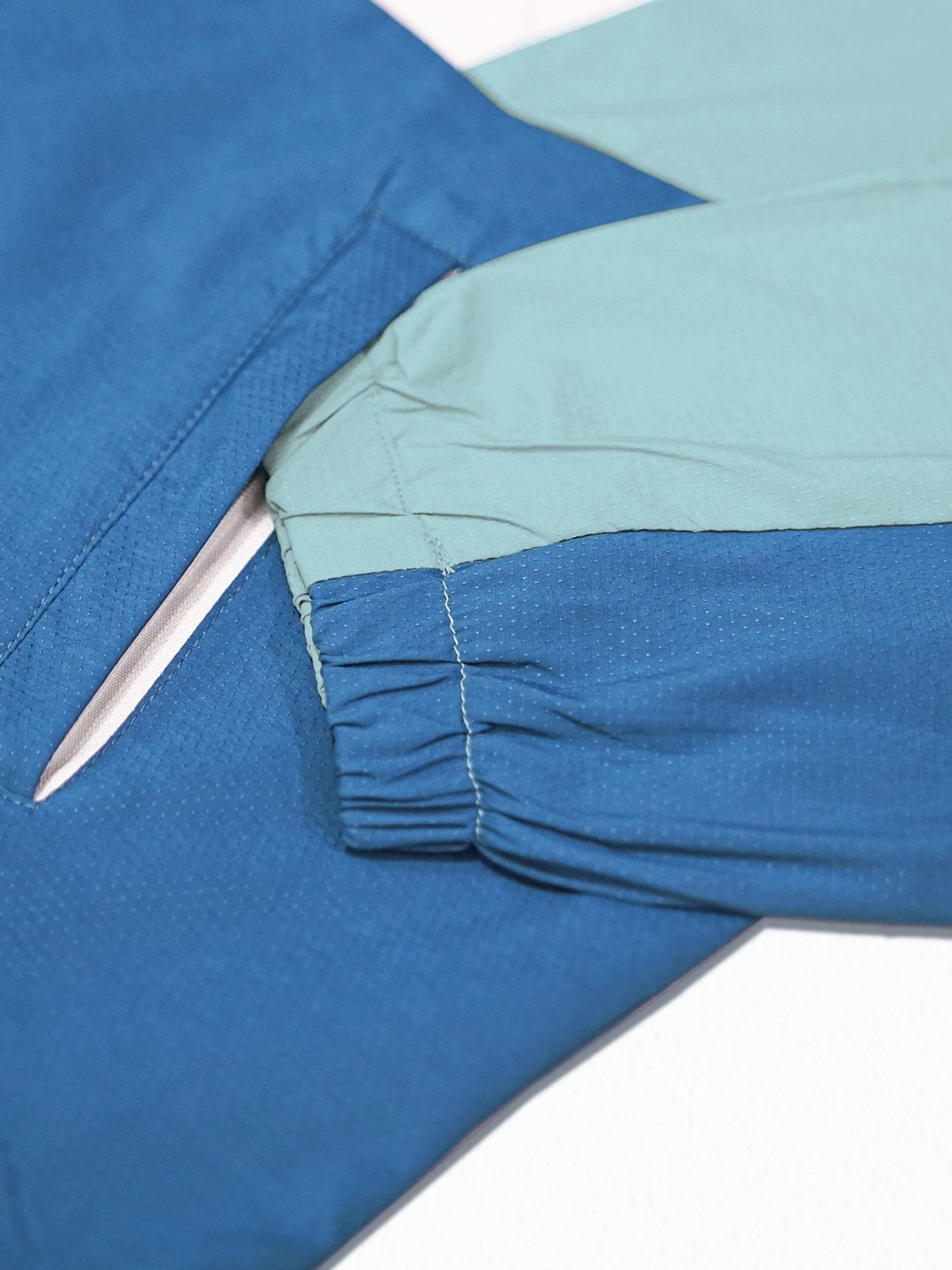 Áo khoác dù nam nữ - Windstopper 9