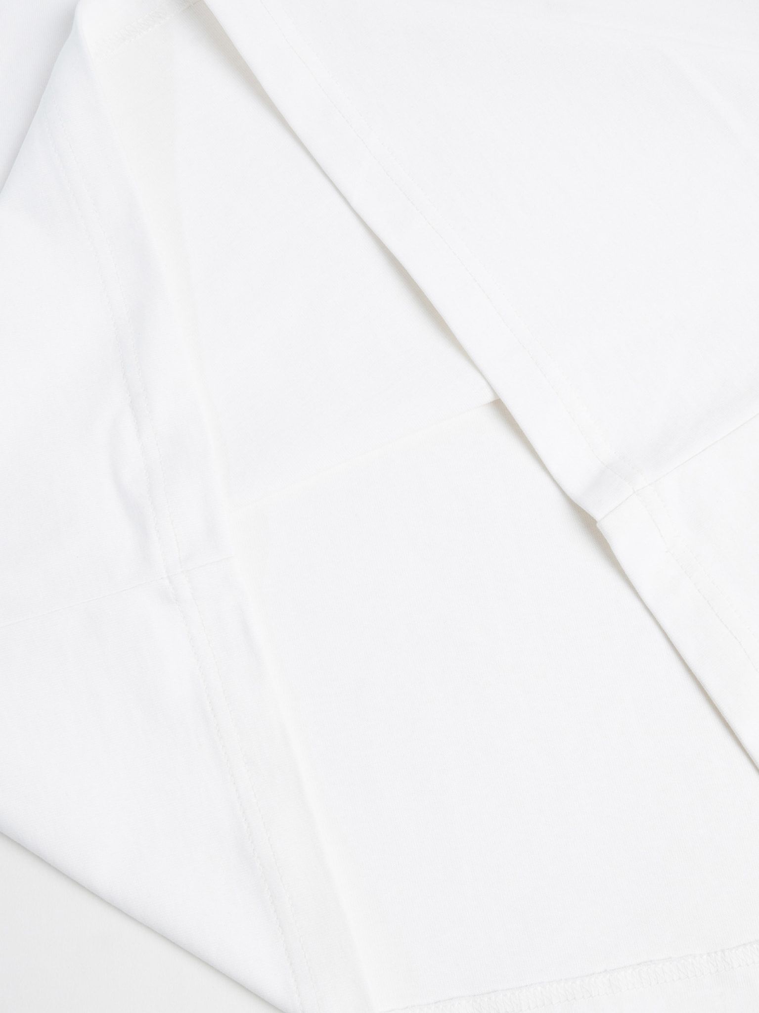 Áo thun hình in phom Baby Tee - Cherry Dreams Collection