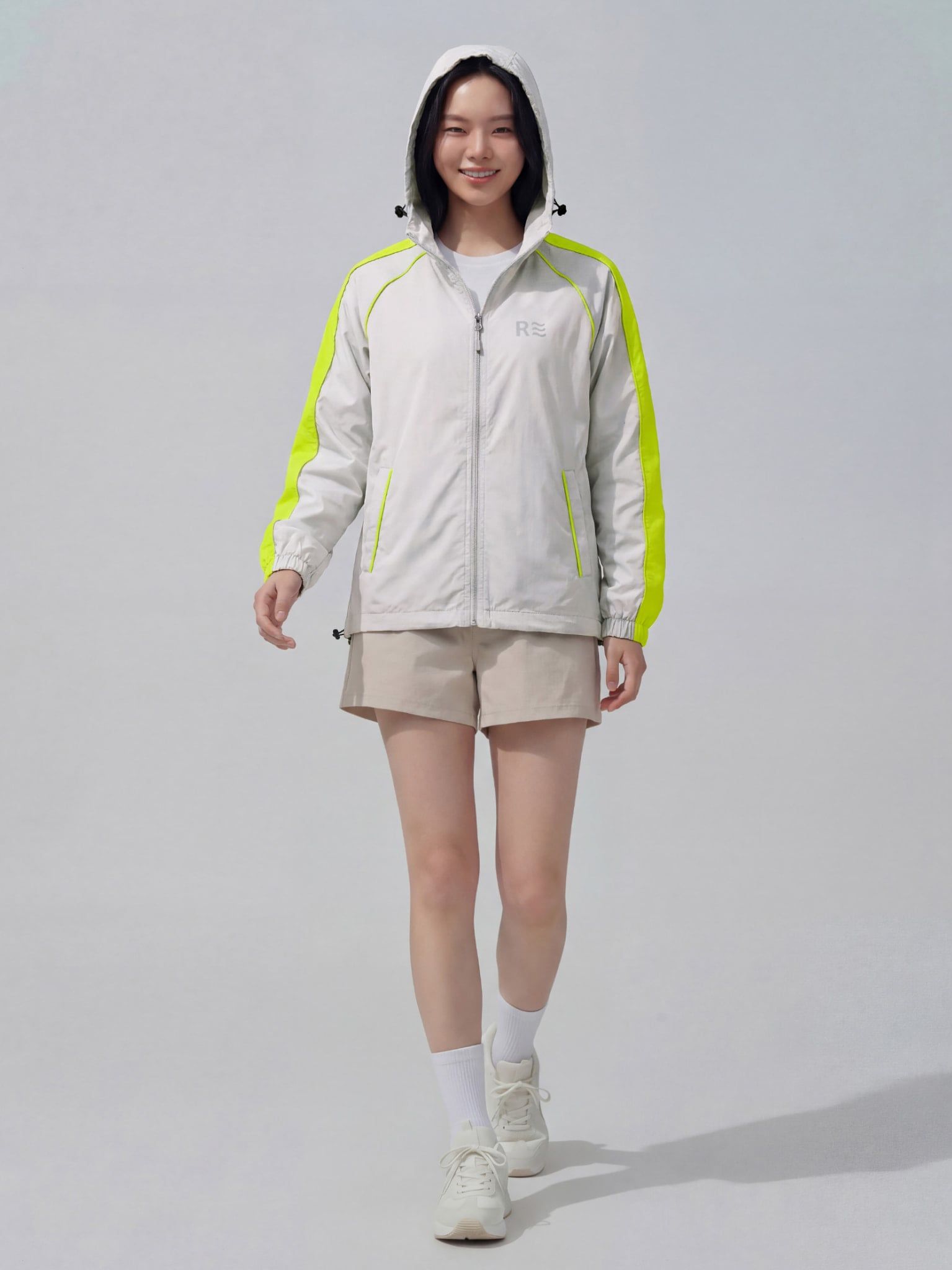 Áo khoác dù nữ - R3 Active Windstopper - Xanh Lá Nhạt