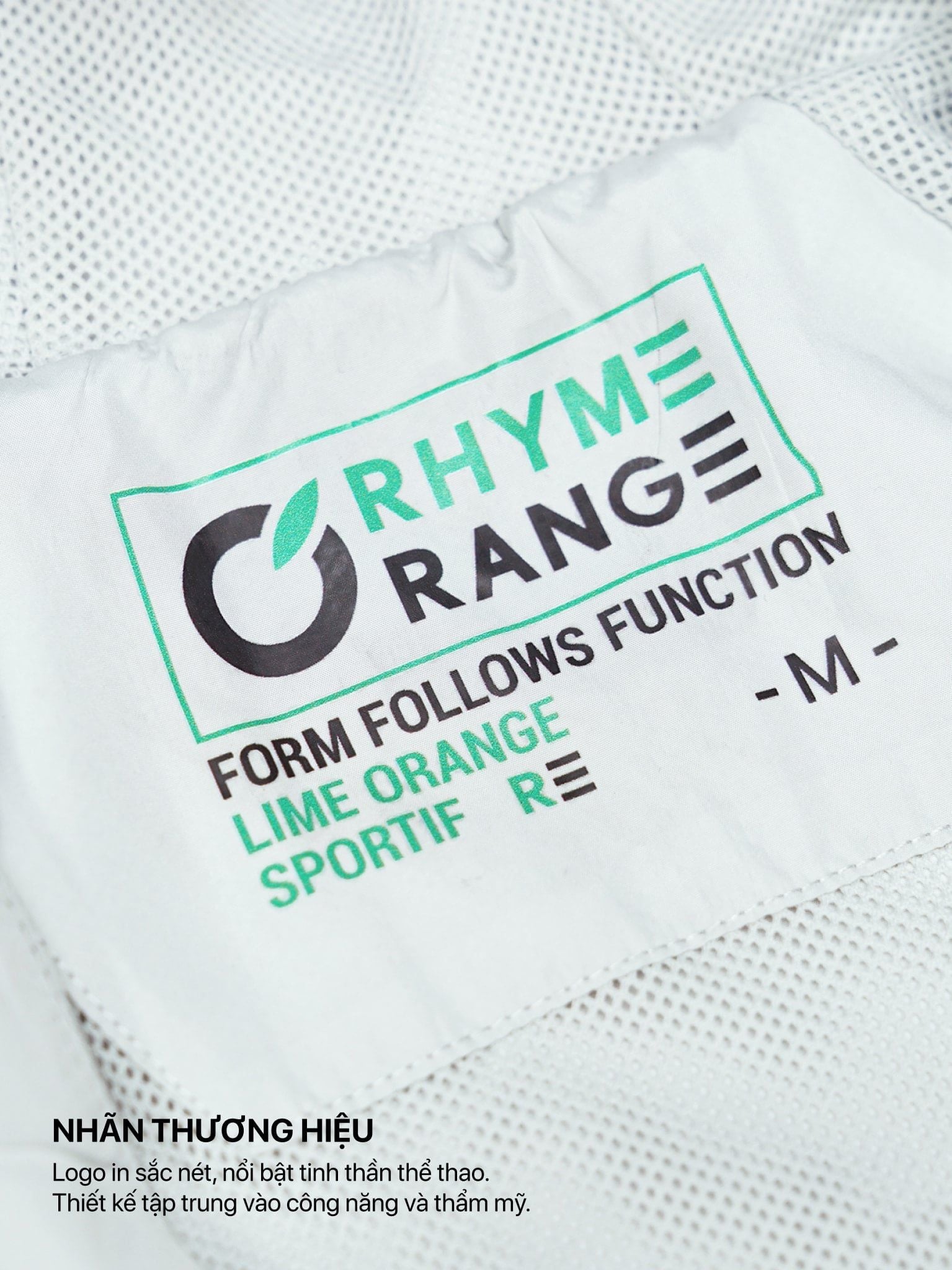 Áo khoác dù nữ - R3 Active Windstopper