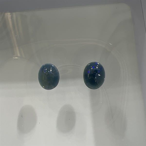  Đá Opal - Oval 6.6x3.0x8.4ly - 0.85 ct 