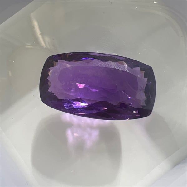  Đá Amethyst- Chữ nhật 23.6x13.25x8.7ly-19.5ct 