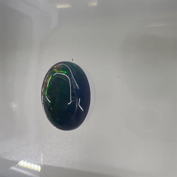  Đá Opal - Oval 8.6x13.1x7.9ly - 4.10 ct 