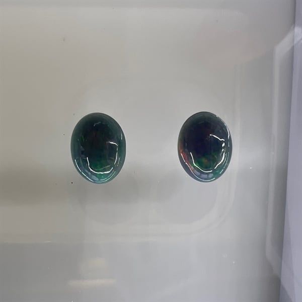  Đá Opal - Oval 7x8.8x3.7ly-0.8ct 