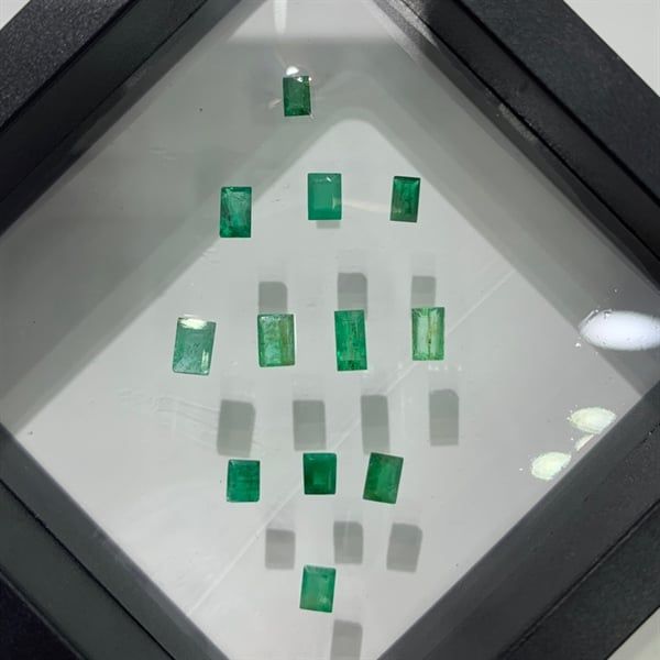  Đá Emerald - 3.2x4.6 ly-0.3ct 