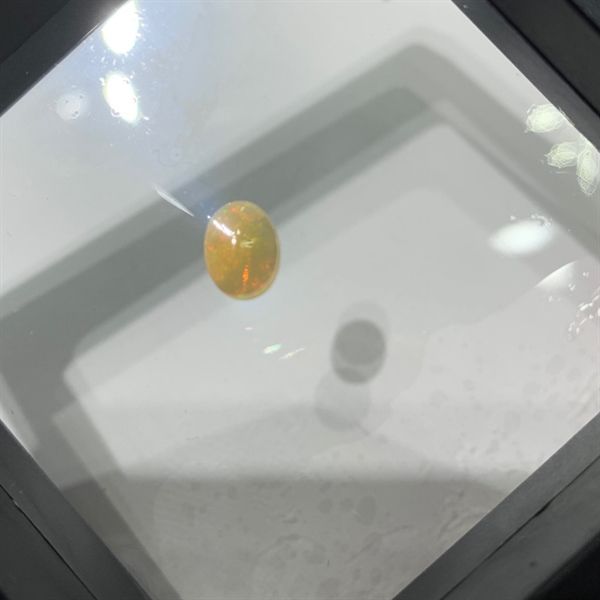  Đá Opal - Oval 6.22x8.1 ly - 0.6 ct 