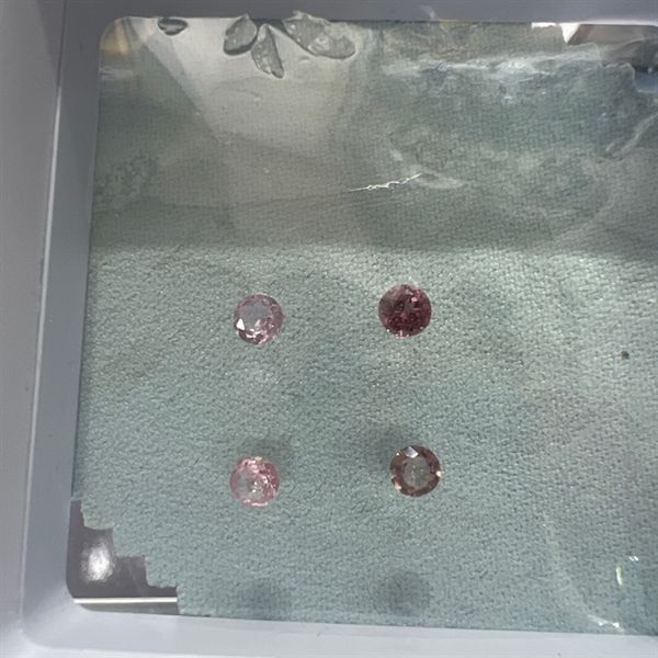  Đá Spinel- Tròn 3.8ly - 0.35 ct 