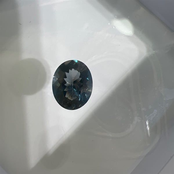  Đá Topaz blue london- Oval 8.1x10x5.3ly - 2.95 ct 