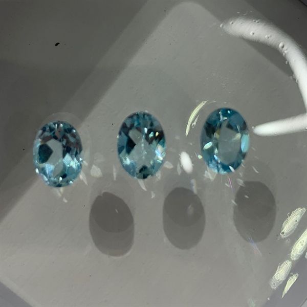  Đá Topaz - Oval 5.9x7.8 ly-1.5ct 