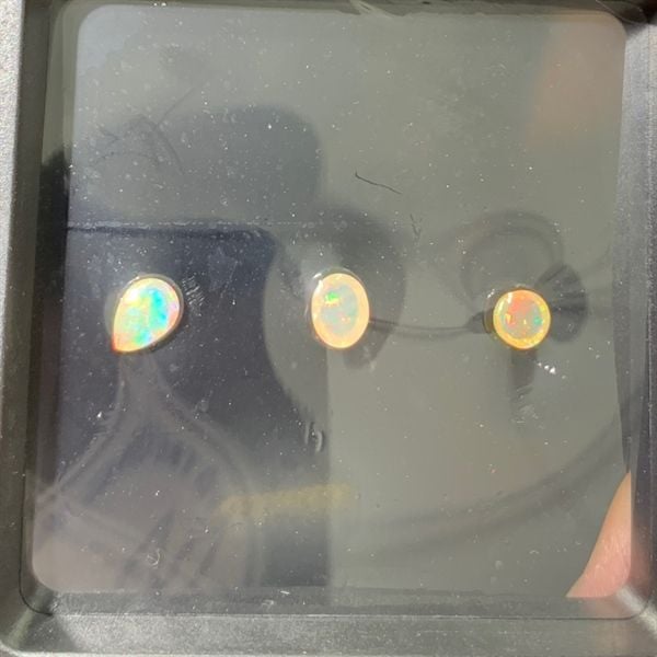  Đá Opal - Tròn - Giọt nước 4ly-0.6ct 