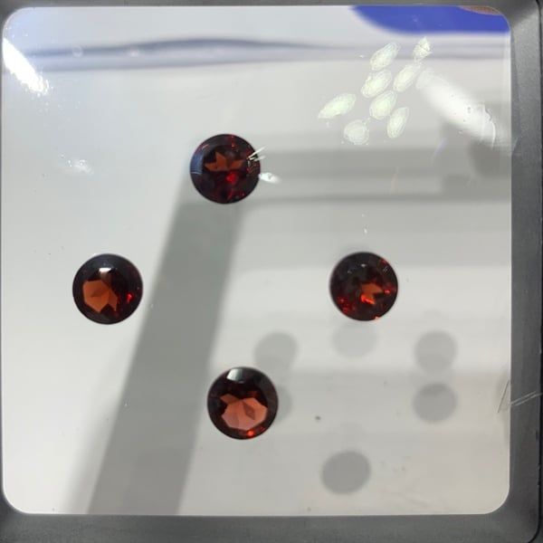  Đá Garnet - Tròn đỏ đậm 7ly-1.3ct 