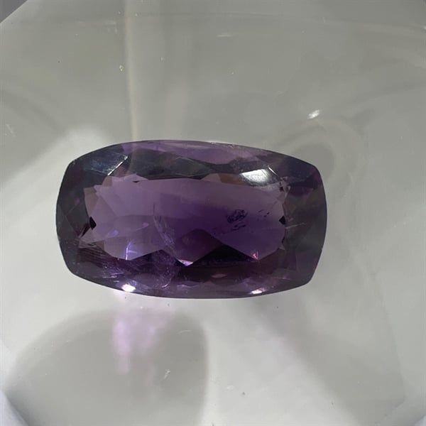  Đá Amethyst- Chữ nhật 11x19.2x8.7ly - 13.05 ct 