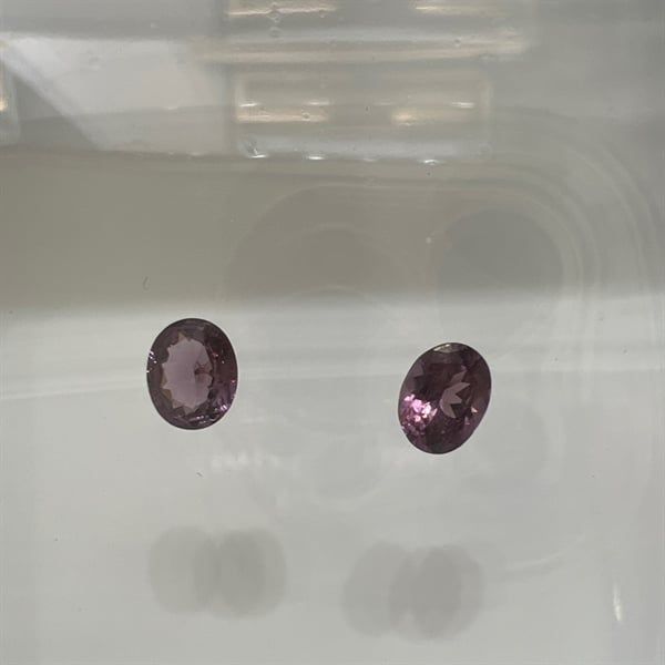  Đá Spinel -Oval 4.4x5.7x3.3ly-0.5ct 