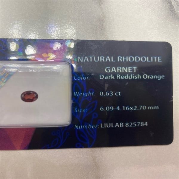  Đá Garnet- Oval 6.09-4.16x2.70ly-0.63ct 