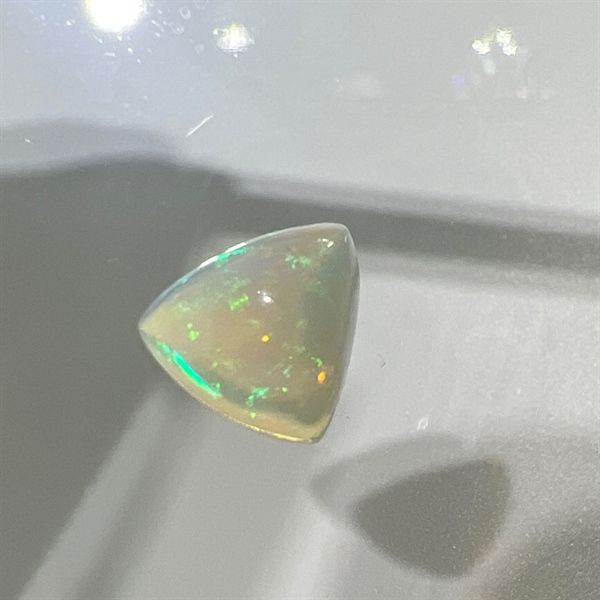  Đá Opal - Oval 11.8x12.7x6.2ly-3.6ct 