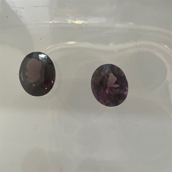  Đá Spinel -Oval 5.2x6.2x3.8ly - 0.90 ct 