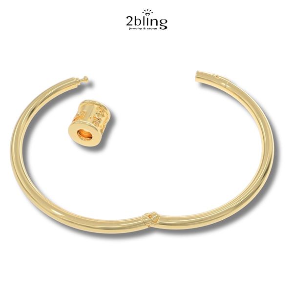  VÒNG TAY THIẾT KẾ VÀNG 18K(750) + CHARM 18K(750) CHỮ PHẠN(UM MANI PADME HUM) 