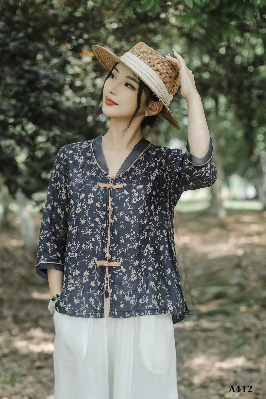 A412-Áo Ramie Tay Lỡ Nút Vải Nghệ Thuật 