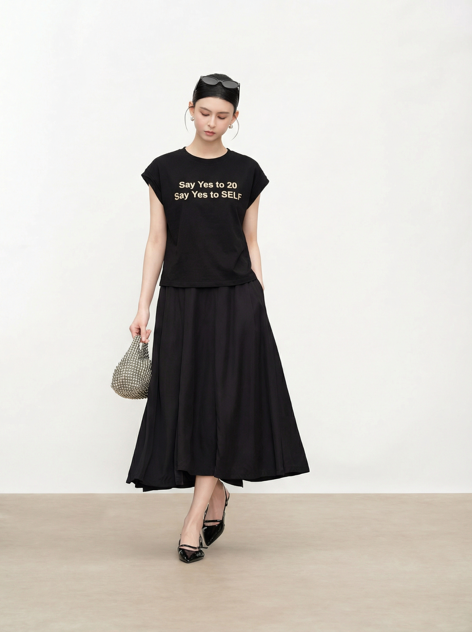  AT50-Áo Thun Tay Xoắn In Chữ 