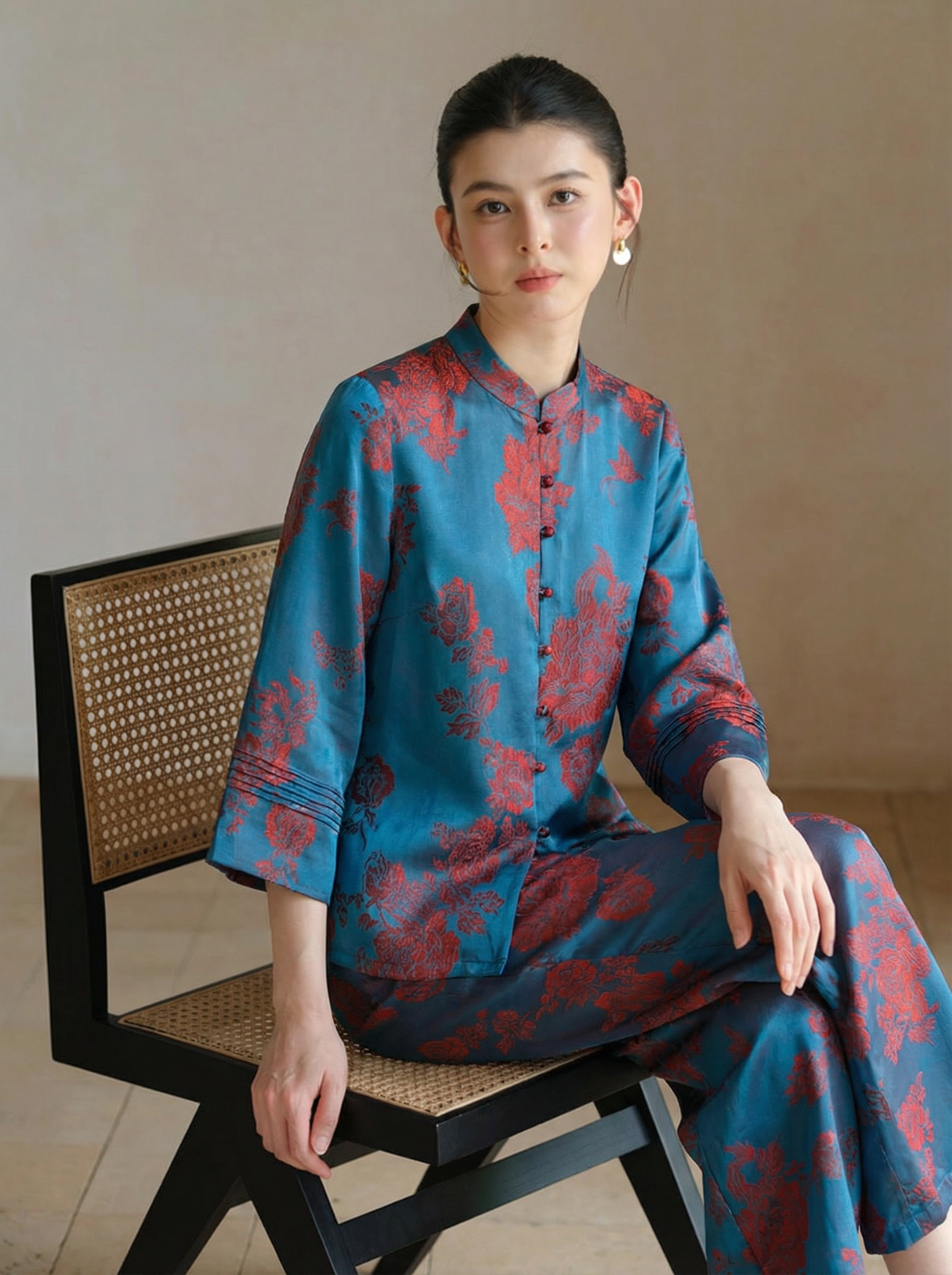  B10-Sét Lụa Gấm Nút Ngọc 