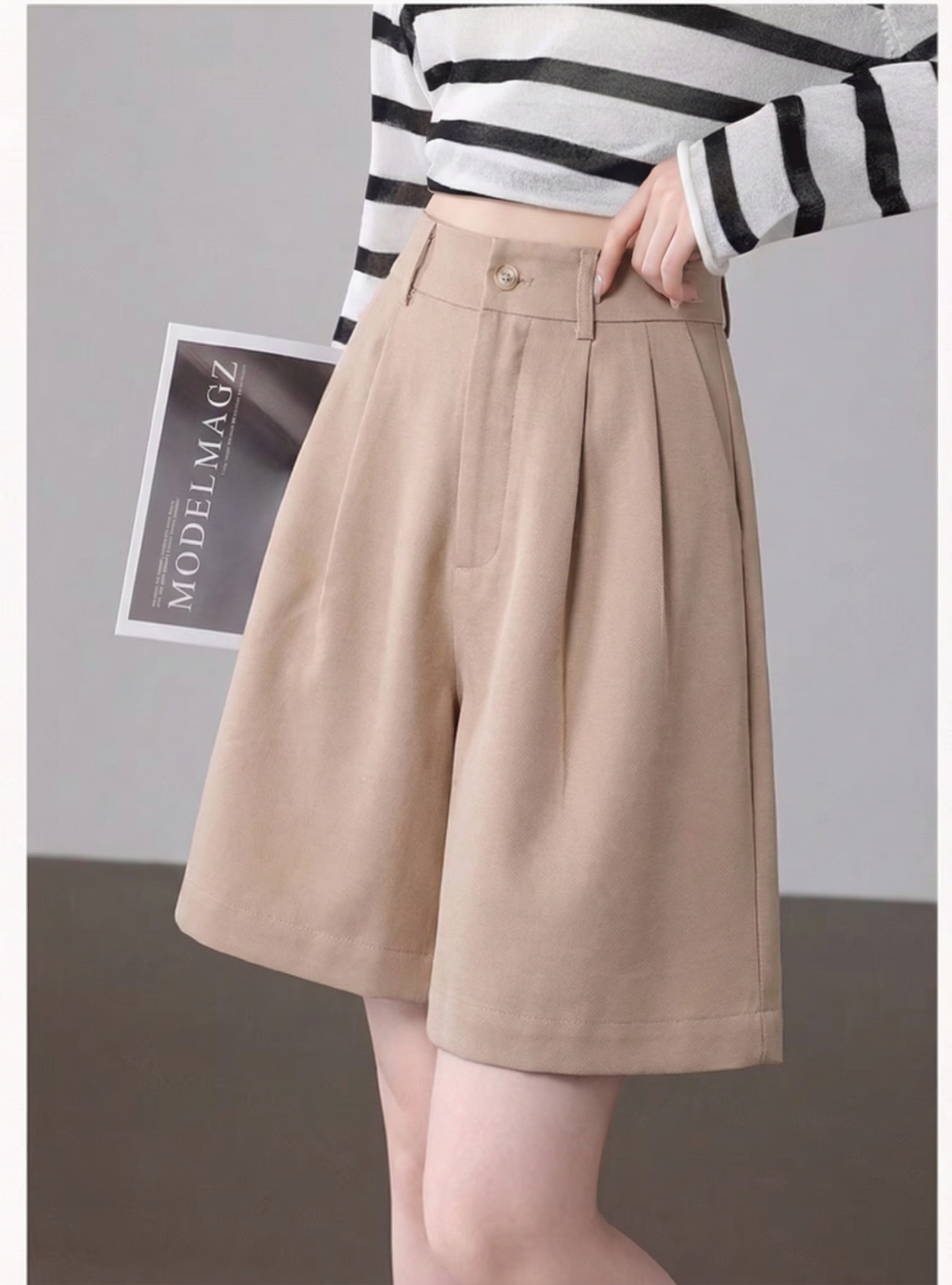  Q329- Quần Short Linen Xếp Ly Eo 