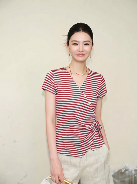  AT71-Áo Thun Cotton Đốm Cổ V 