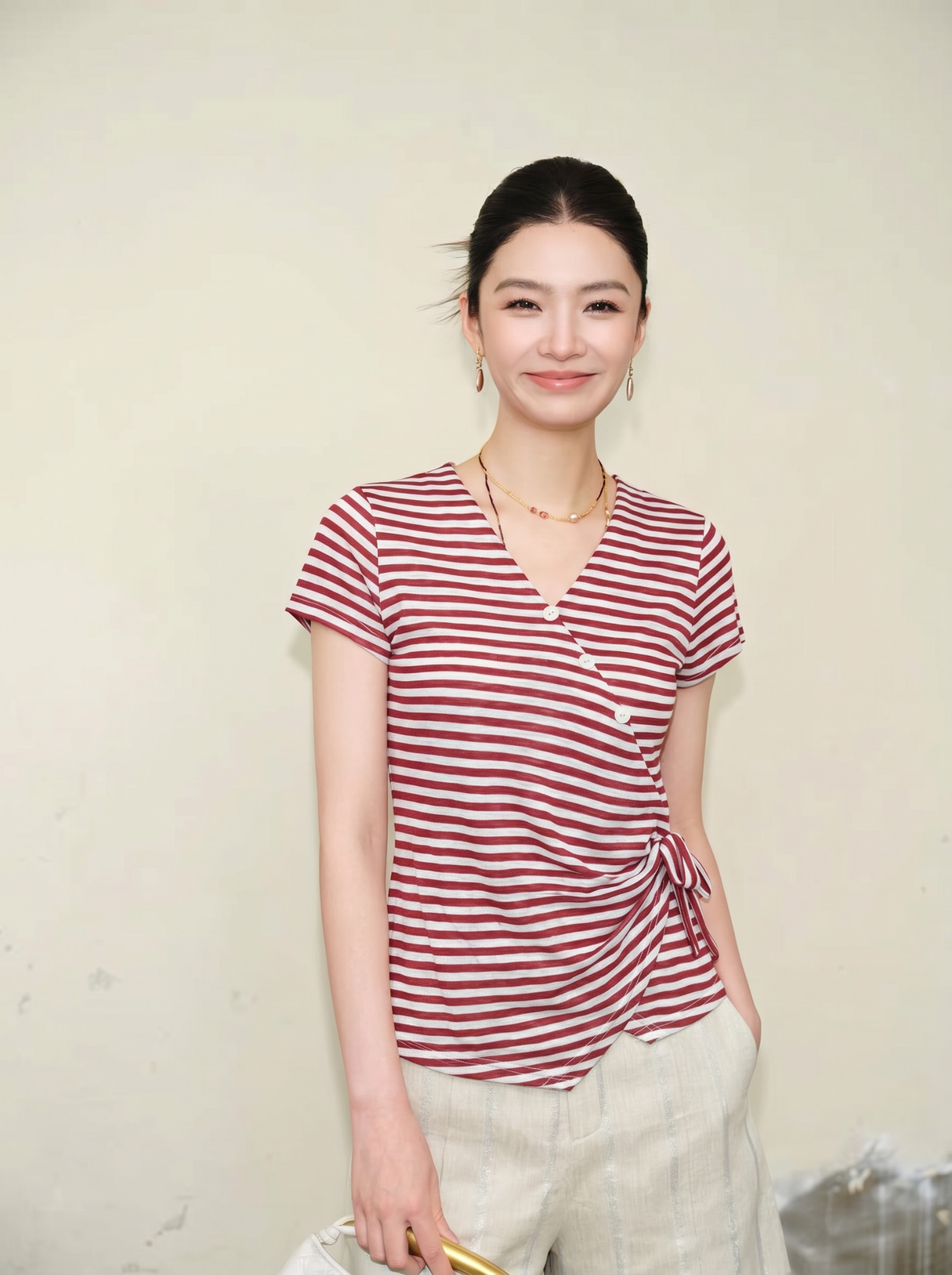  AT71-Áo Thun Cotton Đốm Cổ V 