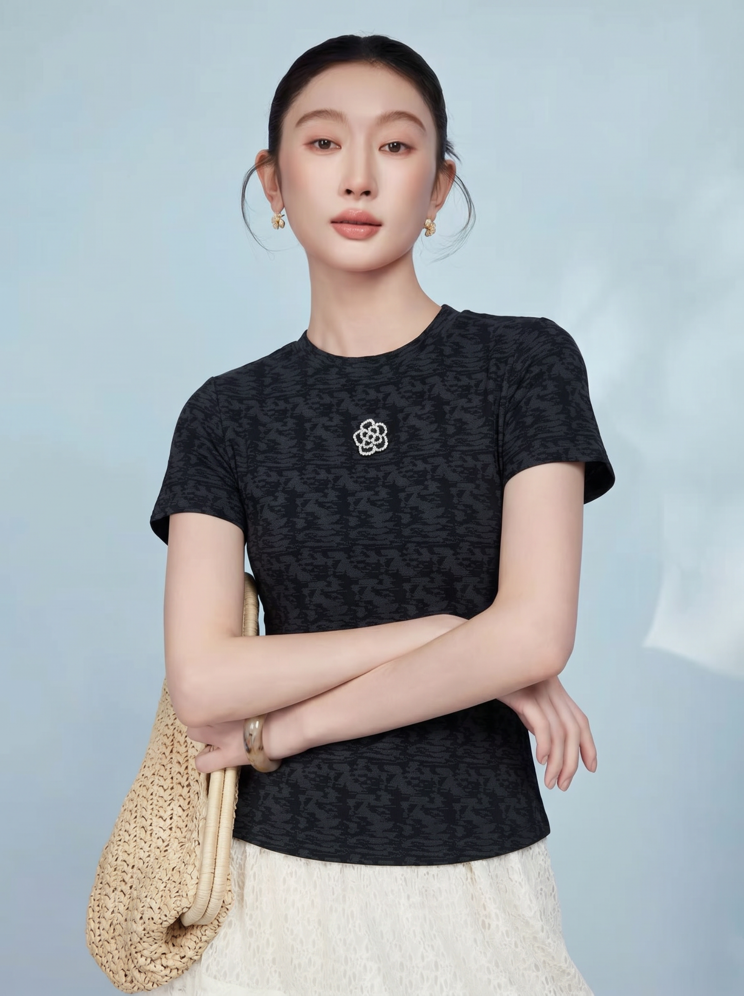  AT72-Áo Thun Tay Ngắn Cotton Họa Tiết Đính Hoa Hồng 