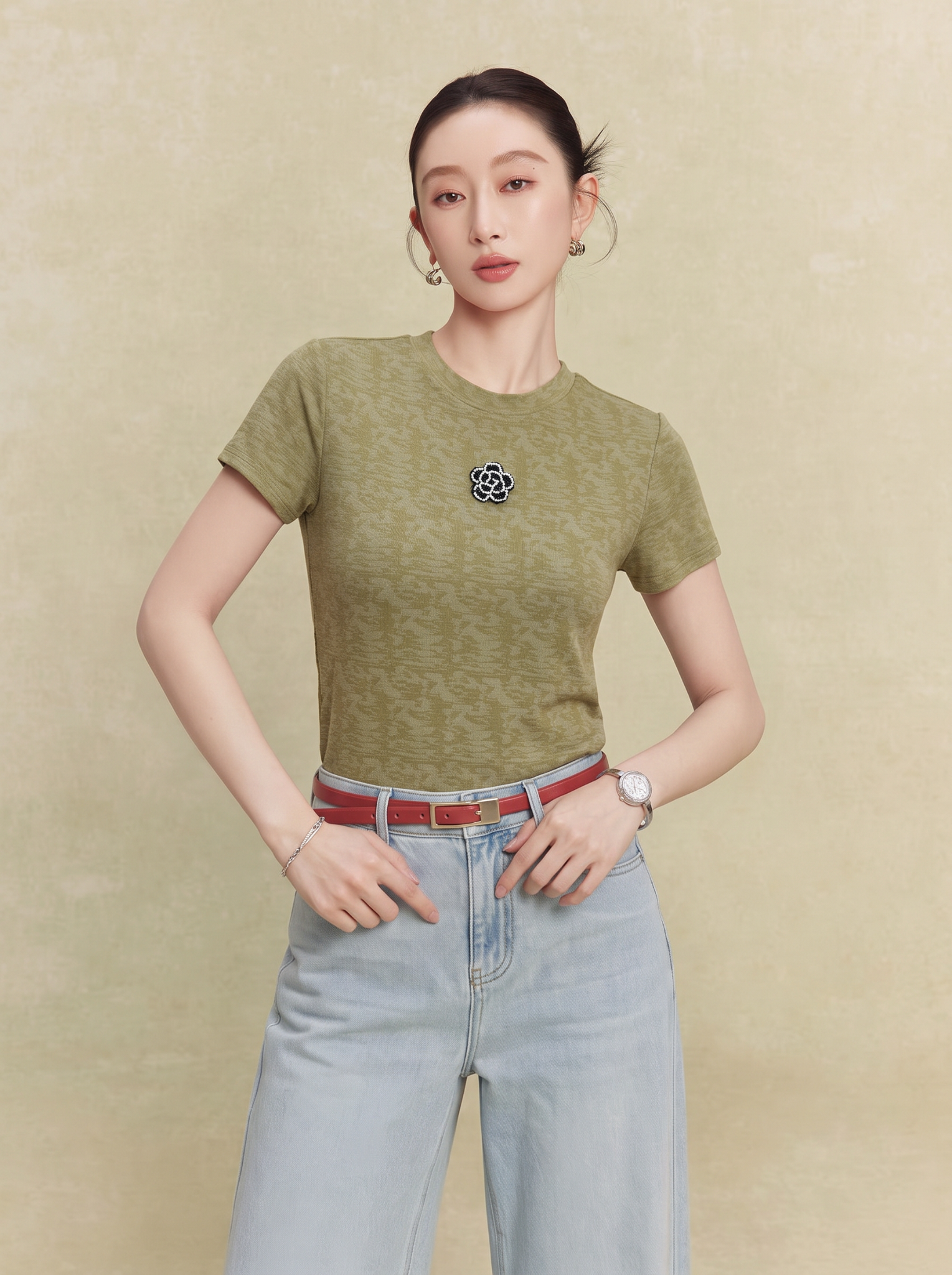  AT72-Áo Thun Tay Ngắn Cotton Họa Tiết Đính Hoa Hồng 
