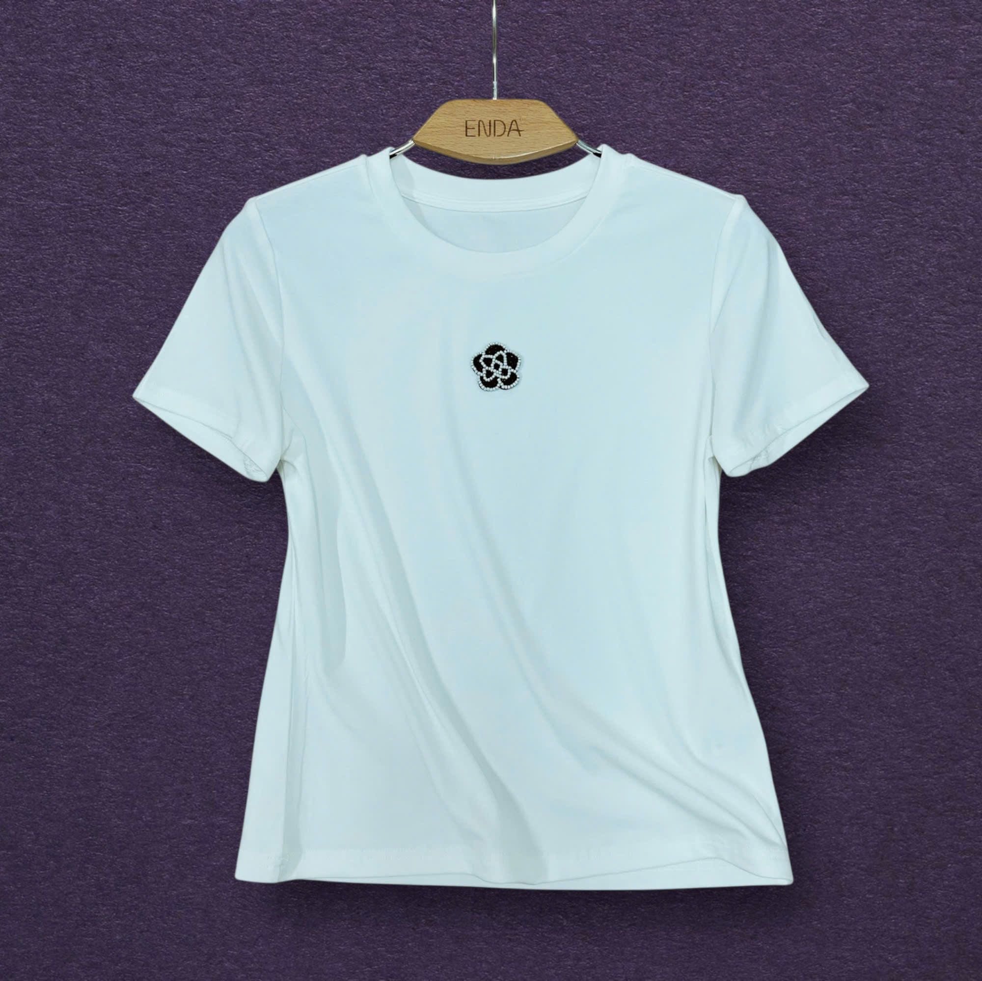  AT22-Áo Thun Lụa Mịn Đính Hoa Hồng 