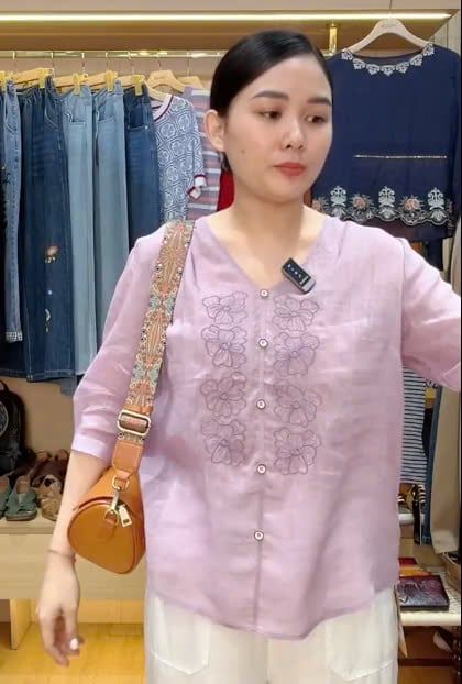  A563-Áo Ramie Cổ Tim Thêu Hoa 