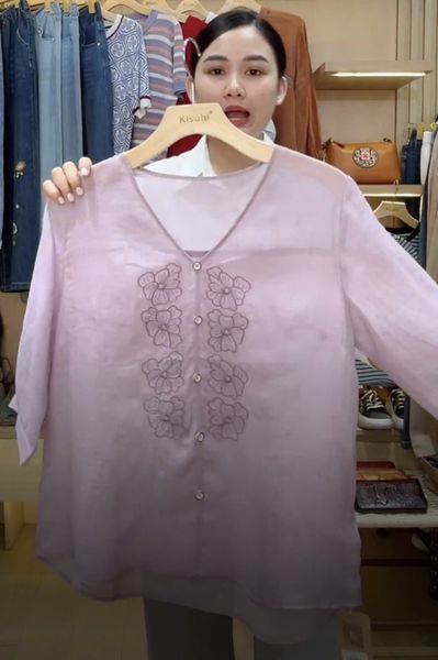  A563-Áo Ramie Cổ Tim Thêu Hoa 