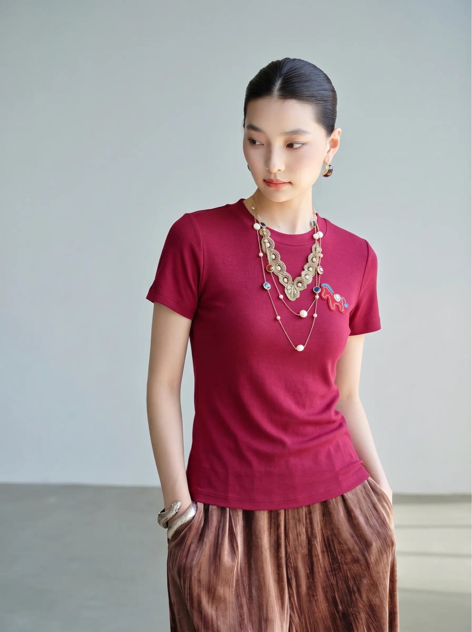  AT69-Áo Thun Cotton Tay Ngắn Đính Logo 