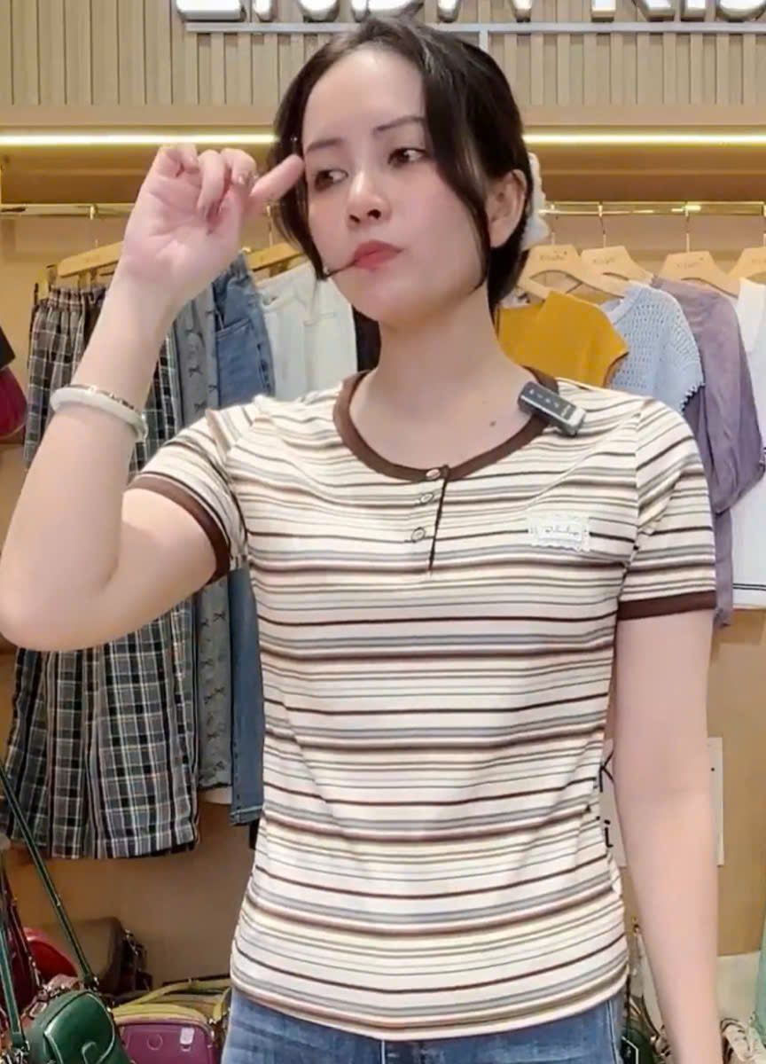  AT39-Áo Thun Sọc Cổ Tròn Tay Ngắn 