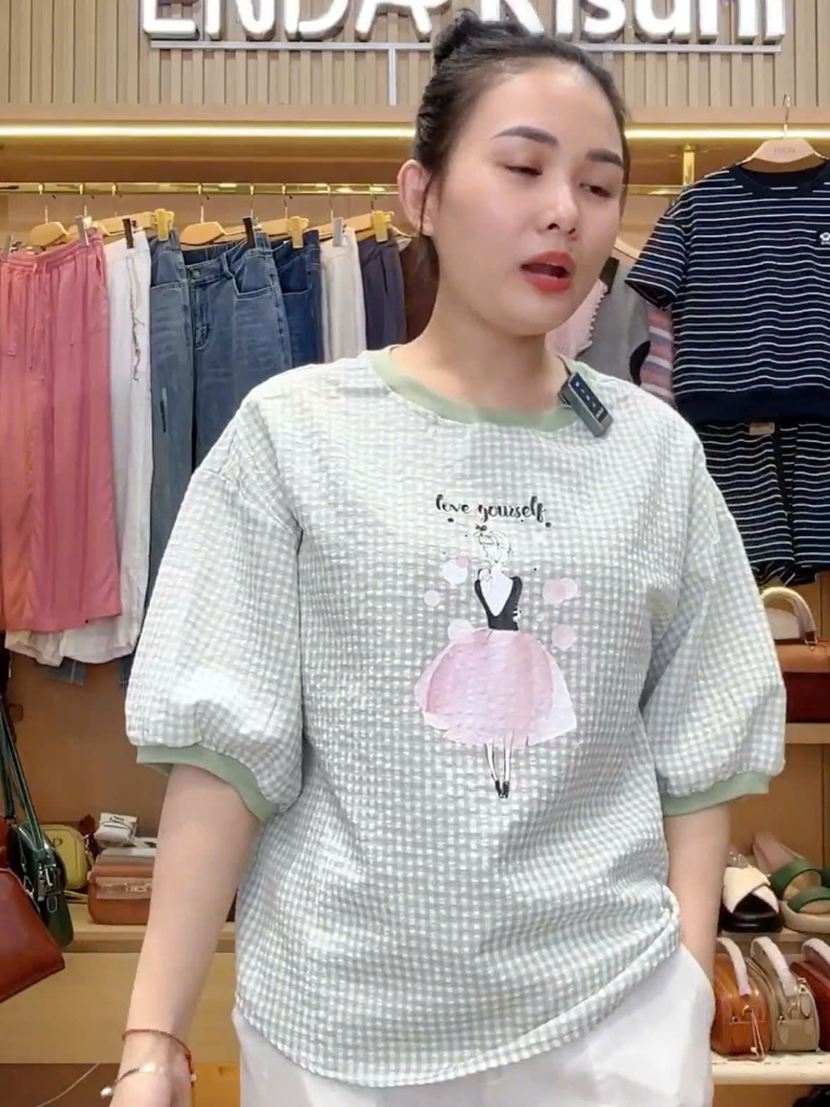  A540- ÁO CARO IN HÌNH 