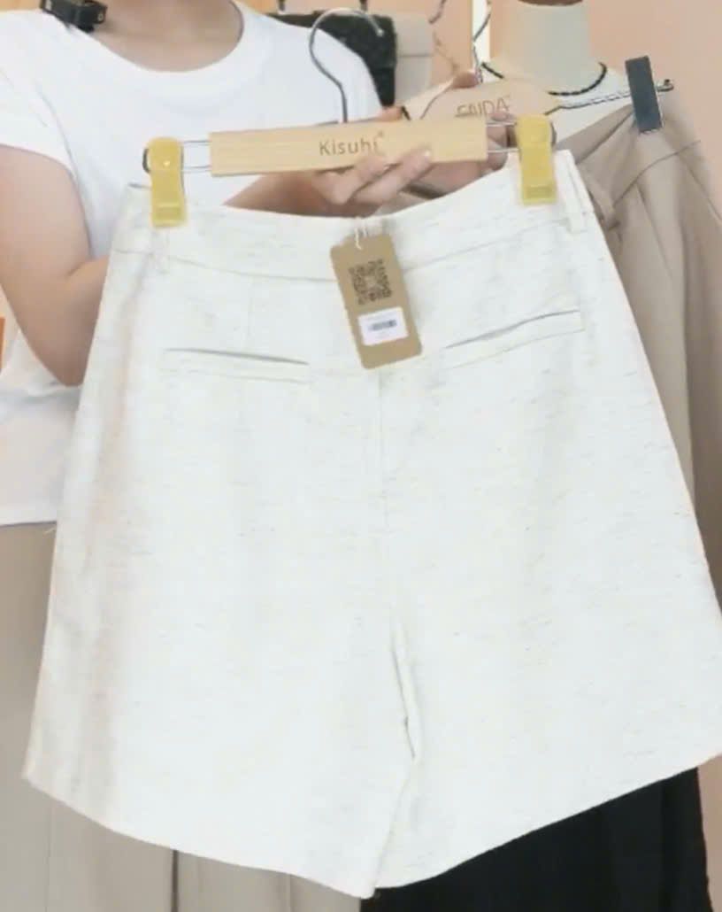  Q329- Quần Short Linen Xếp Ly Eo 