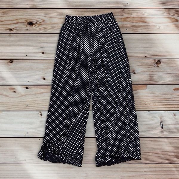  Q350- Quần Cotton Ống Rộng Chấm Bi 