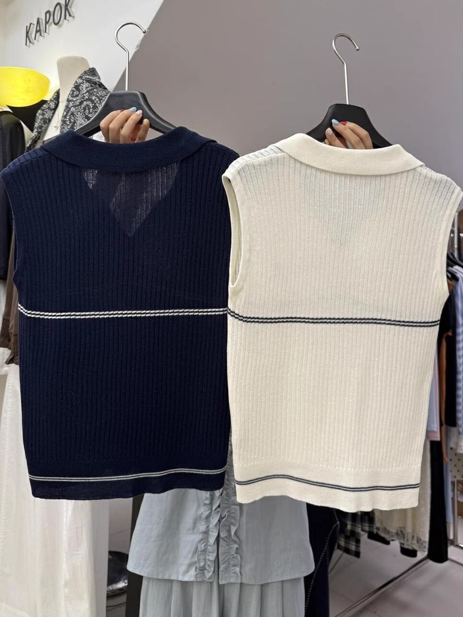  A683-Áo Len Lụa Vừa Vặn Cổ Polo Viền Sọc 