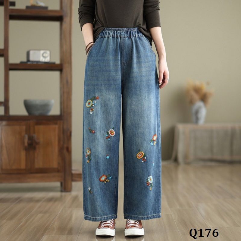  Q176-Quần Jeans Ống Suông Thêu Hoa Lưng Thun 9 Tấc 
