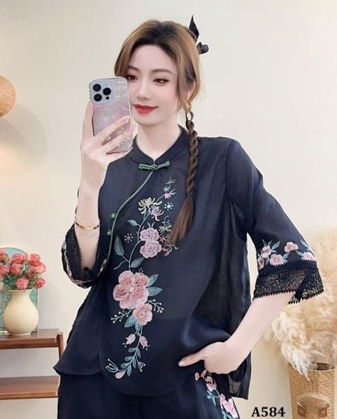  A584-Áo Ramie Thêu Hoa Nút Xiên Nghệ Thuật 