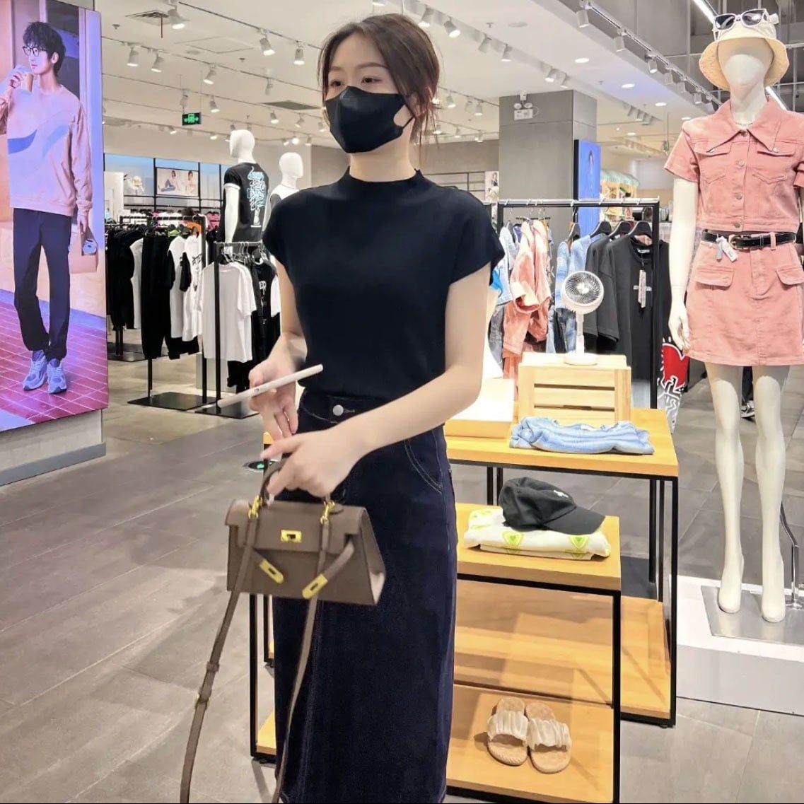  A827-Áo Thun Ngắn Tay Cổ Cao Kiểu Pháp 